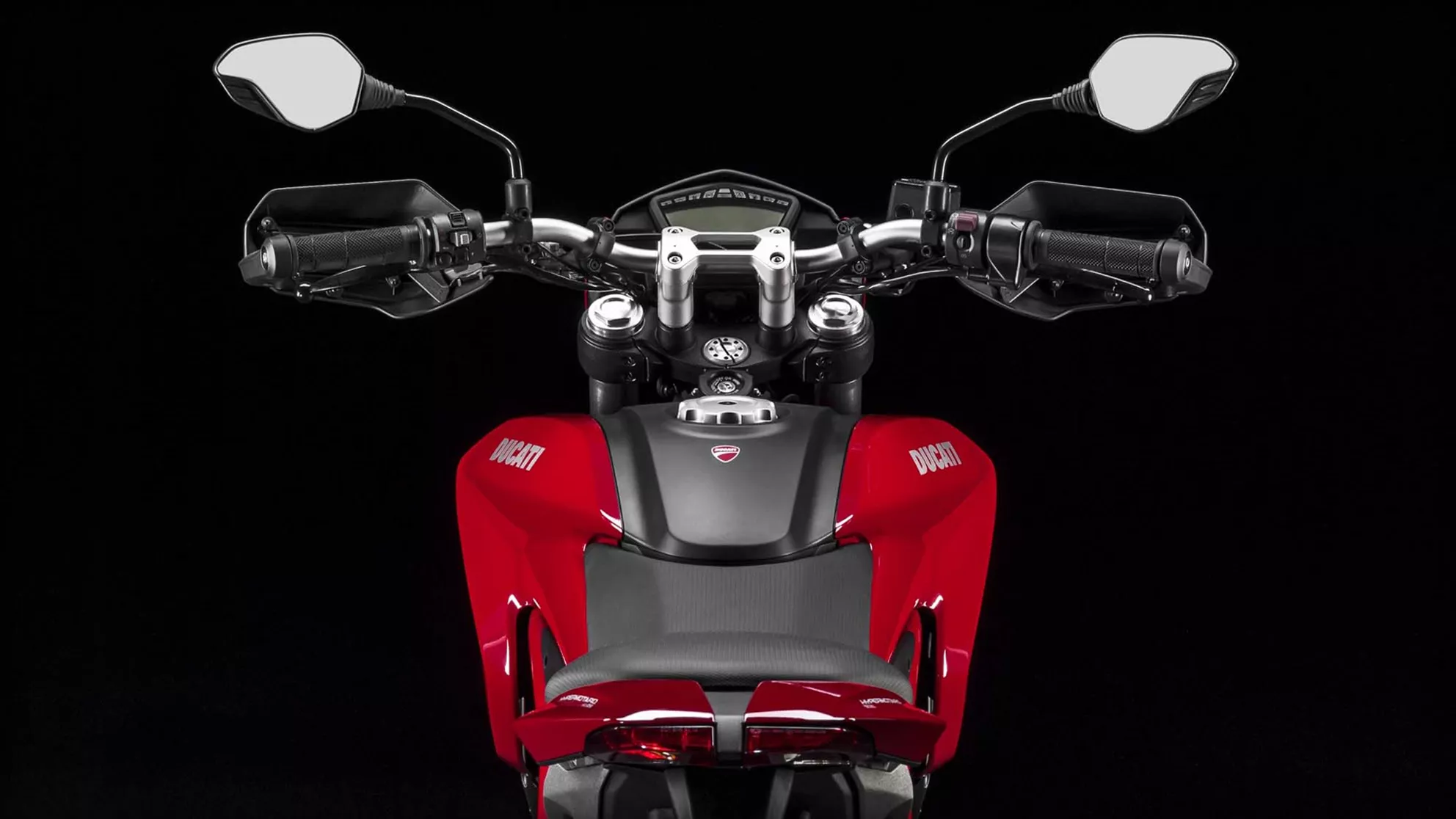 Ducati Hypermotard 939 - Kép 3